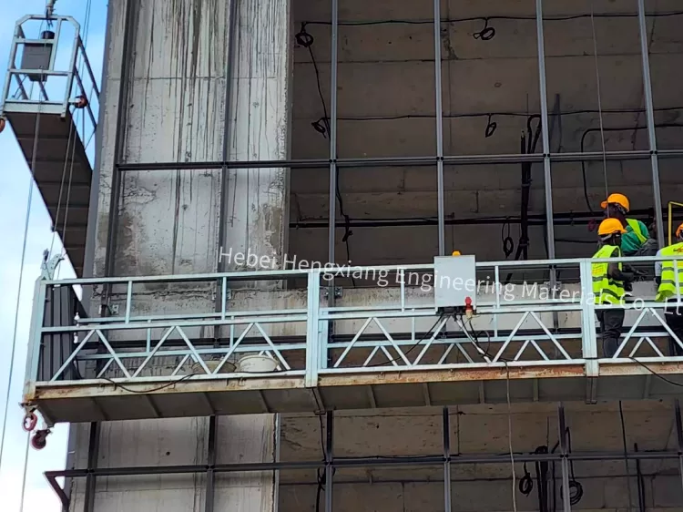Construction gondola lift