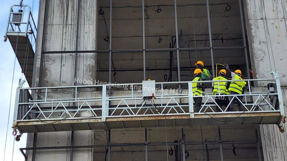 Construction gondola lift